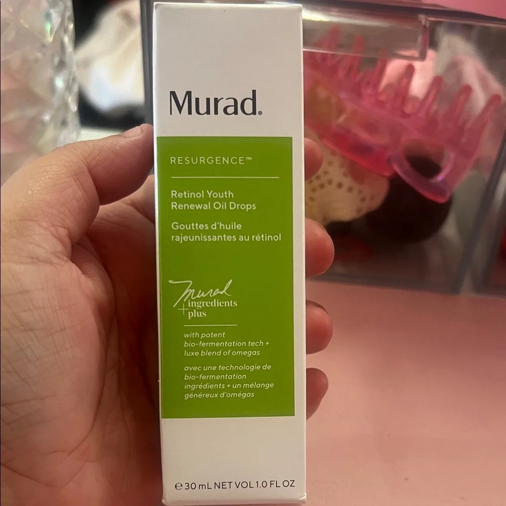 Murad Resurgence Retinol Youth Renewal Oil Drops - Green and White Packaging